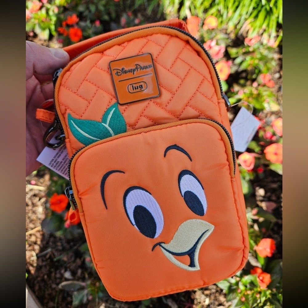 2024 Epcot Int. Flower & Garden Festival Disney Lug Bag